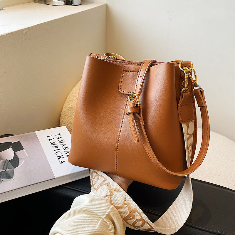 French  Design Simple Wide Shoulder Strap Bucket Bags Female