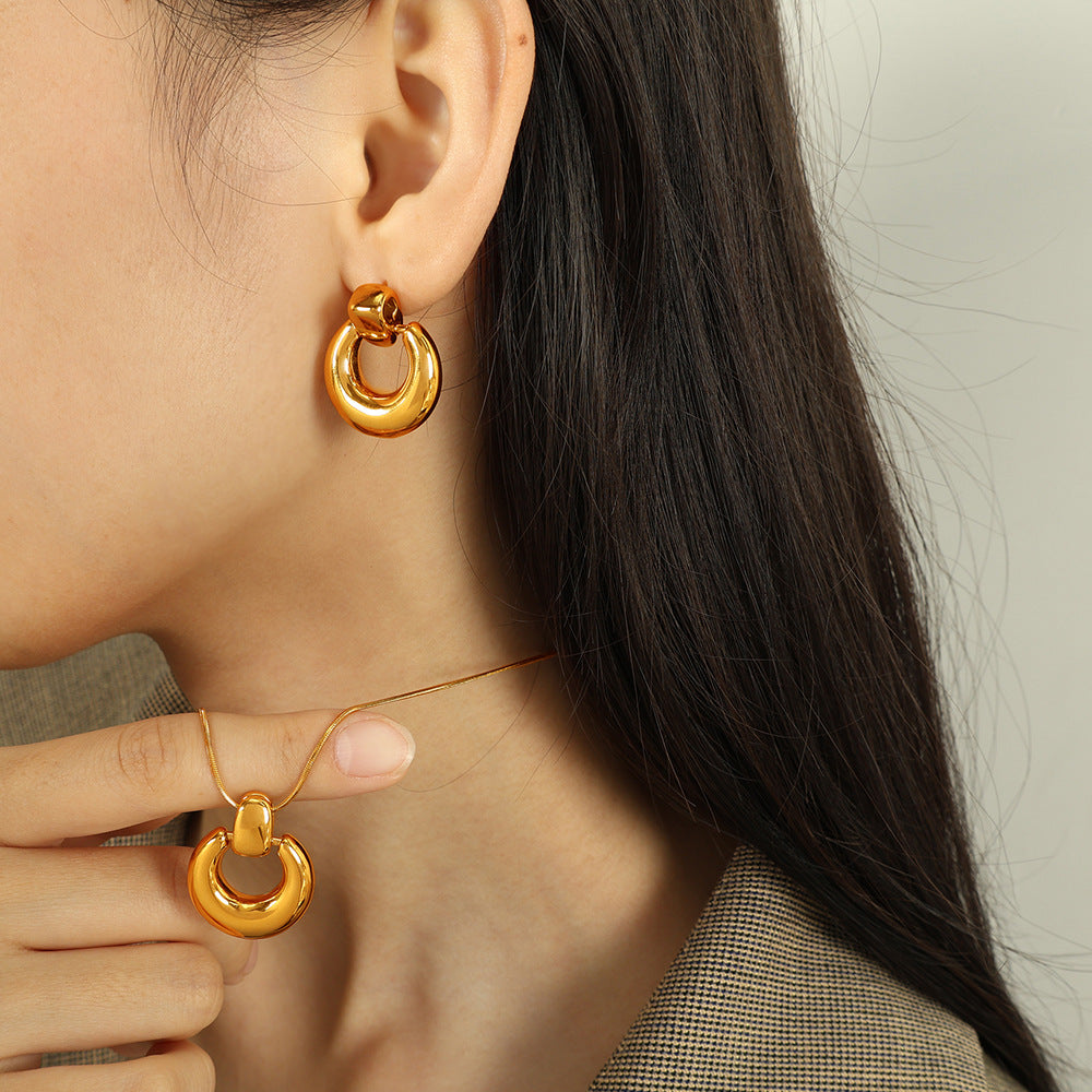 Retro High-end Earrings Set